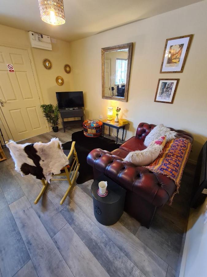 The Shambles By Spires Accommodation A Boho Styled Place To Stay Just 3 Miles From Birches Valley Visitors Centre Cannock Chase Rugeley Extérieur photo
